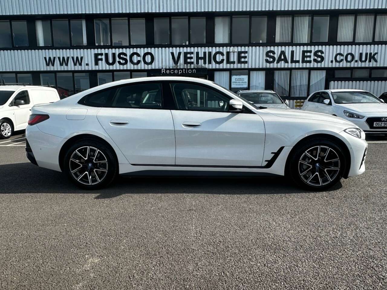 A 2022 BMW I4 40 83.9kWh M Sport Gran Coupe 5dr Electric Auto eDrive (340 ps) Front/Rear A 2022 BMW I4 40 83.9kWh M Sport Gran Coupe 5dr Electric Auto eDrive (340 ps) Front/Rear