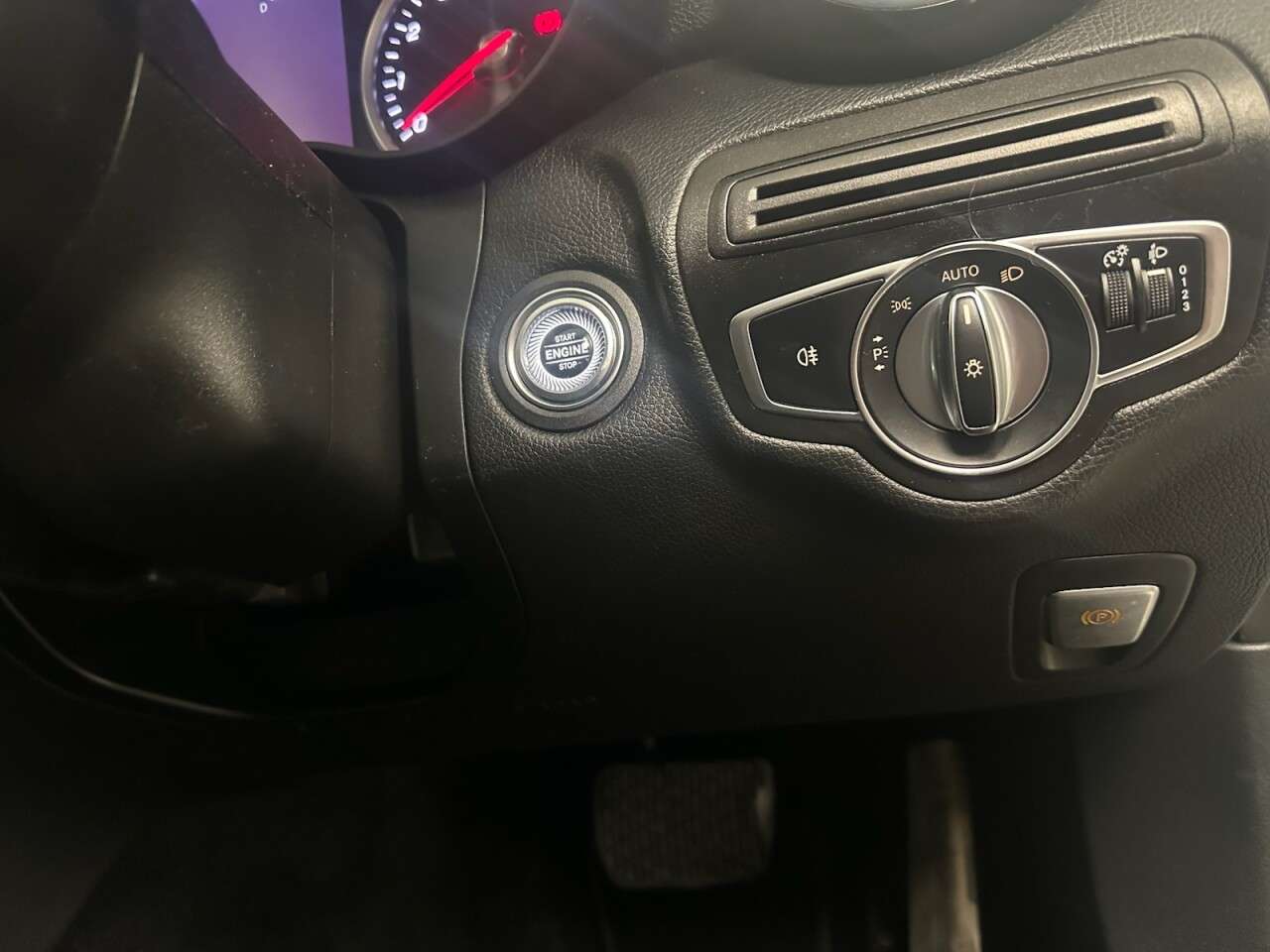 2019 MERCEDES-BENZ C-CLASS 2019 MERCEDES-BENZ C-CLASS