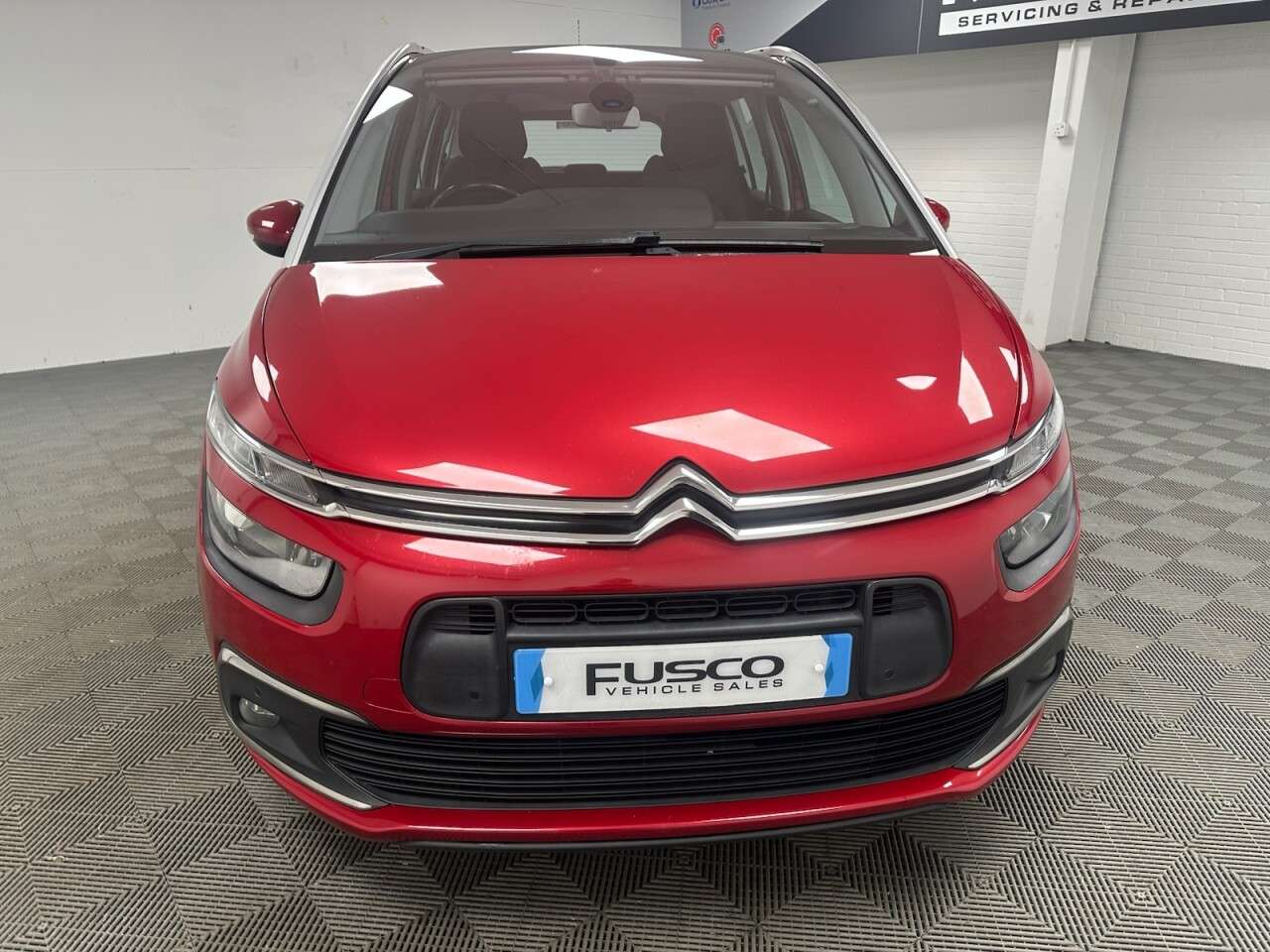 A 2016 CITROEN GRAND C4 PICASSO 1.6 BlueHDi Feel MPV 5dr Diesel Manual Euro 6 (s/s) (120 ps) Pan windscreen A 2016 CITROEN GRAND C4 PICASSO 1.6 BlueHDi Feel MPV 5dr Diesel Manual Euro 6 (s/s) (120 ps) Pan windscreen