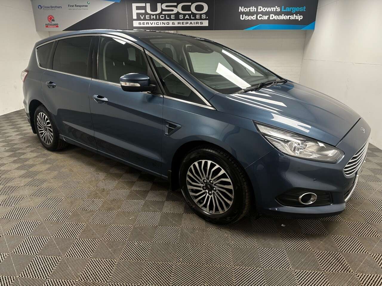 A 2019 FORD S-MAX 2.0 EcoBlue Titanium MPV 5dr Diesel Manual Euro 6 (s/s) (150 ps) Good Servi A 2019 FORD S-MAX 2.0 EcoBlue Titanium MPV 5dr Diesel Manual Euro 6 (s/s) (150 ps) Good Servi