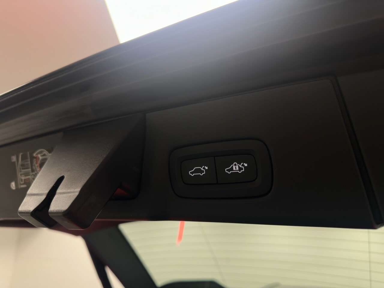 2020 VOLVO V90 2020 VOLVO V90