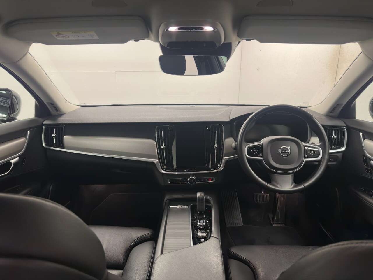 2020 VOLVO V90 2020 VOLVO V90