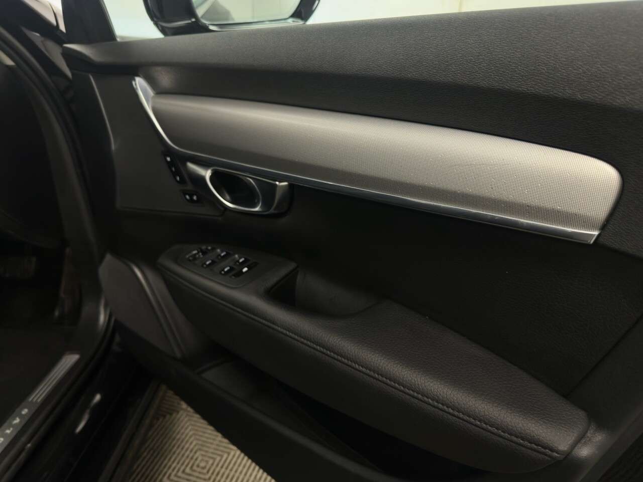 2020 VOLVO V90 2020 VOLVO V90