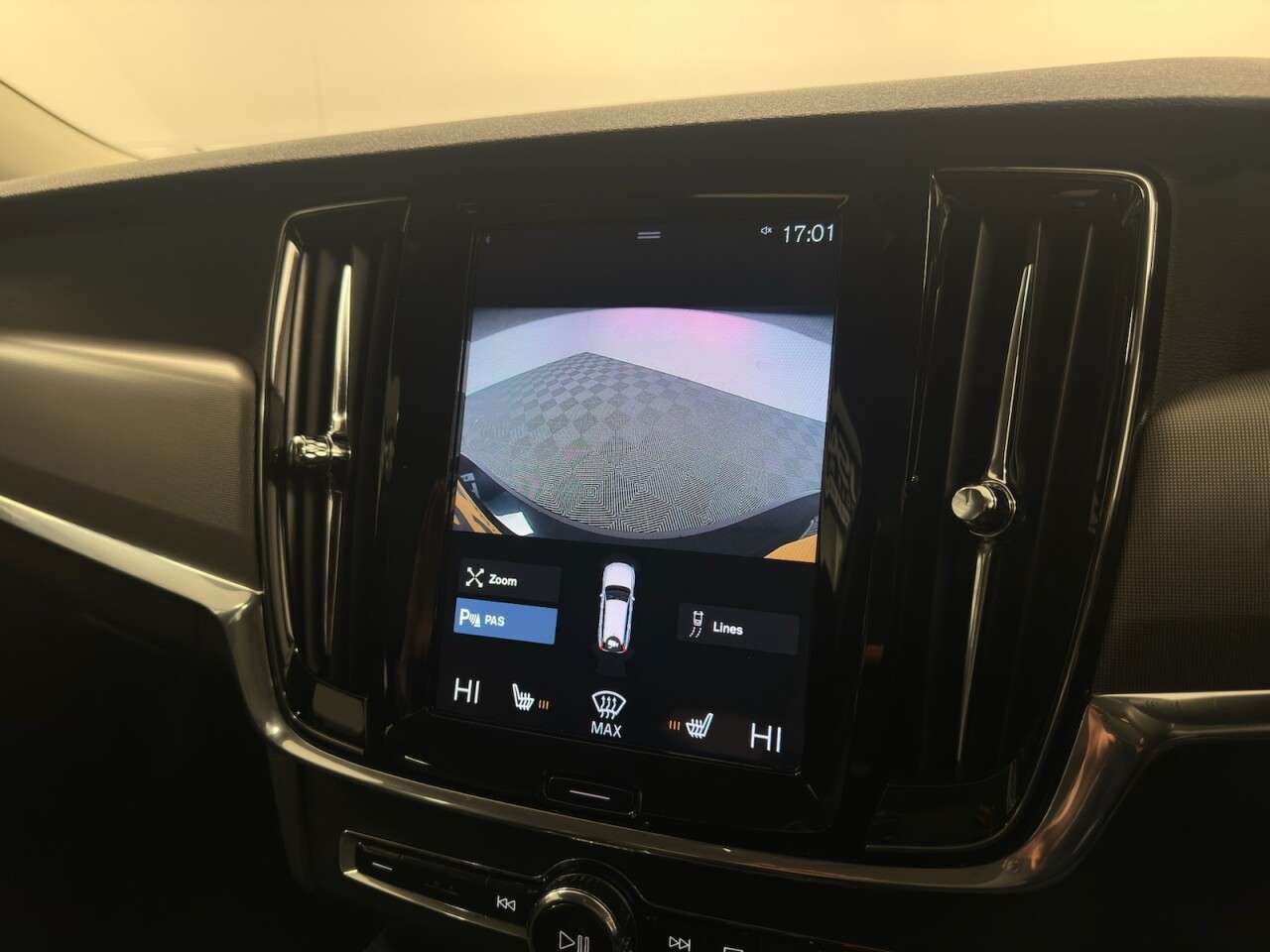 2020 VOLVO V90 2020 VOLVO V90