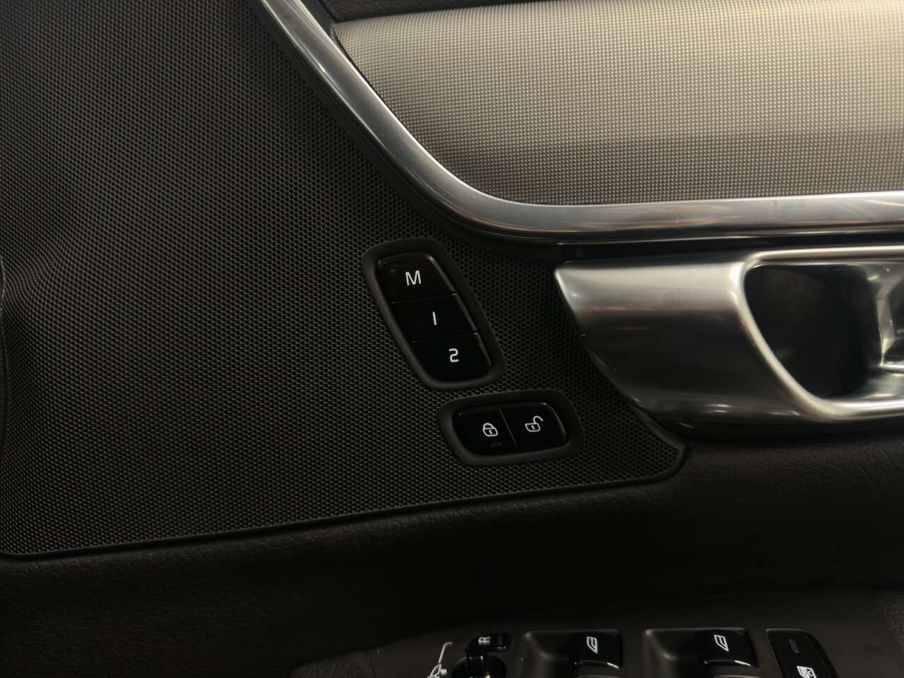 2020 VOLVO V90 2020 VOLVO V90