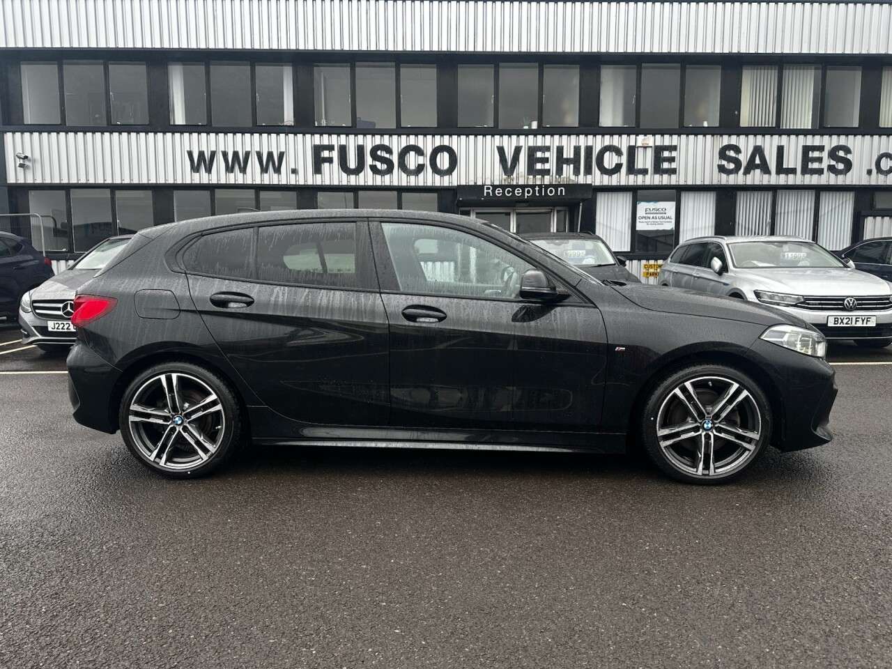 A 2022 BMW 1 SERIES 1.5 118i M Sport (LCP) Hatchback 5dr Petrol Manual Euro 6 (s/s) (136 ps) He A 2022 BMW 1 SERIES 1.5 118i M Sport (LCP) Hatchback 5dr Petrol Manual Euro 6 (s/s) (136 ps) He