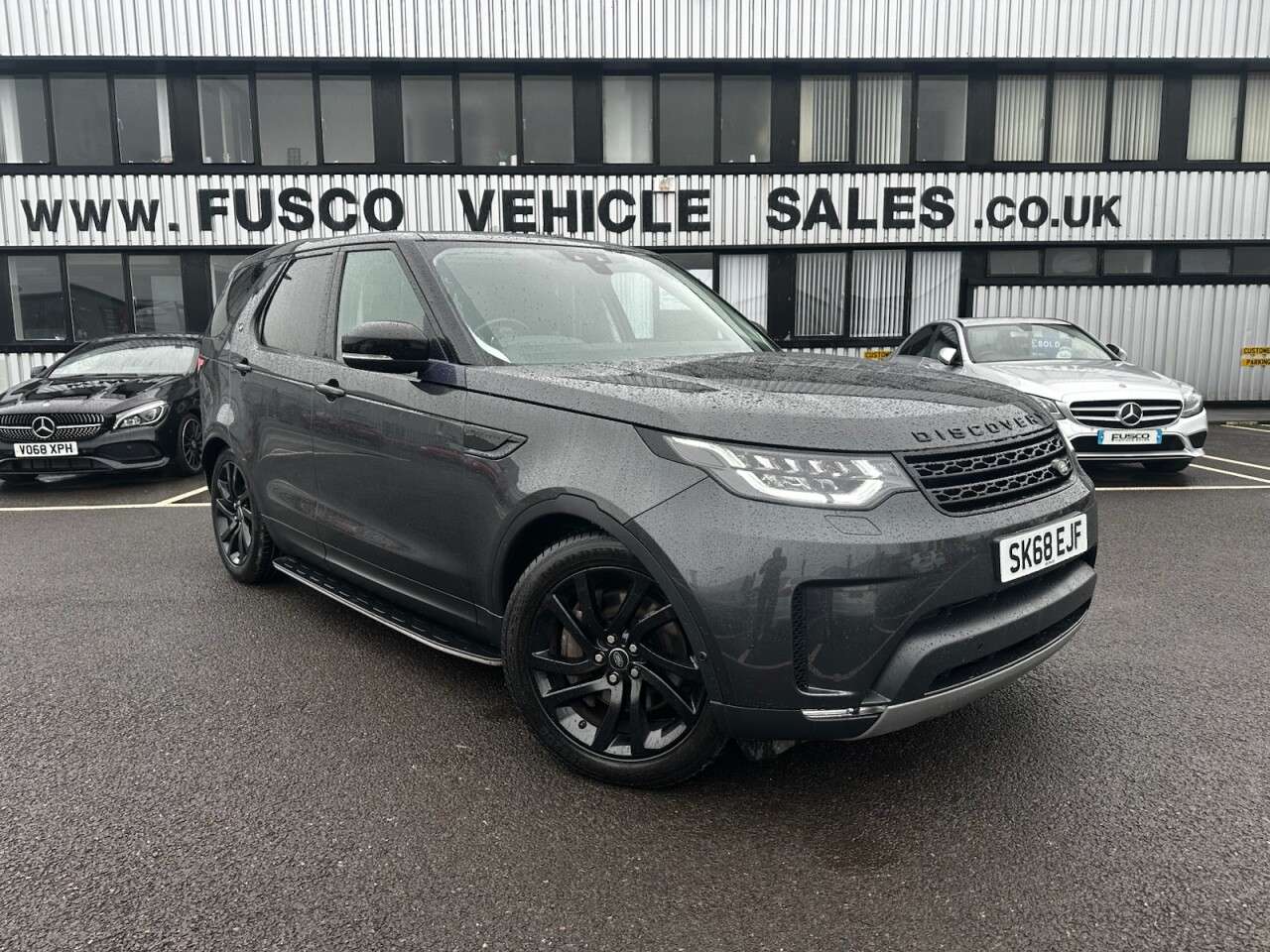A 2018 LAND ROVER DISCOVERY 3.0 SD V6 HSE SUV 5dr Diesel Auto 4WD Euro 6 (s/s) (306 ps) Full Leather, S A 2018 LAND ROVER DISCOVERY 3.0 SD V6 HSE SUV 5dr Diesel Auto 4WD Euro 6 (s/s) (306 ps) Full Leather, S