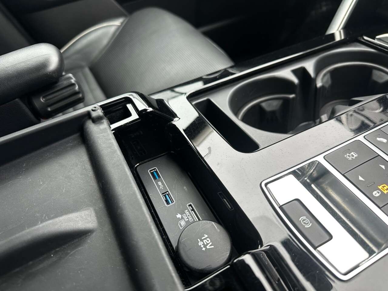 2018 LAND ROVER DISCOVERY 2018 LAND ROVER DISCOVERY