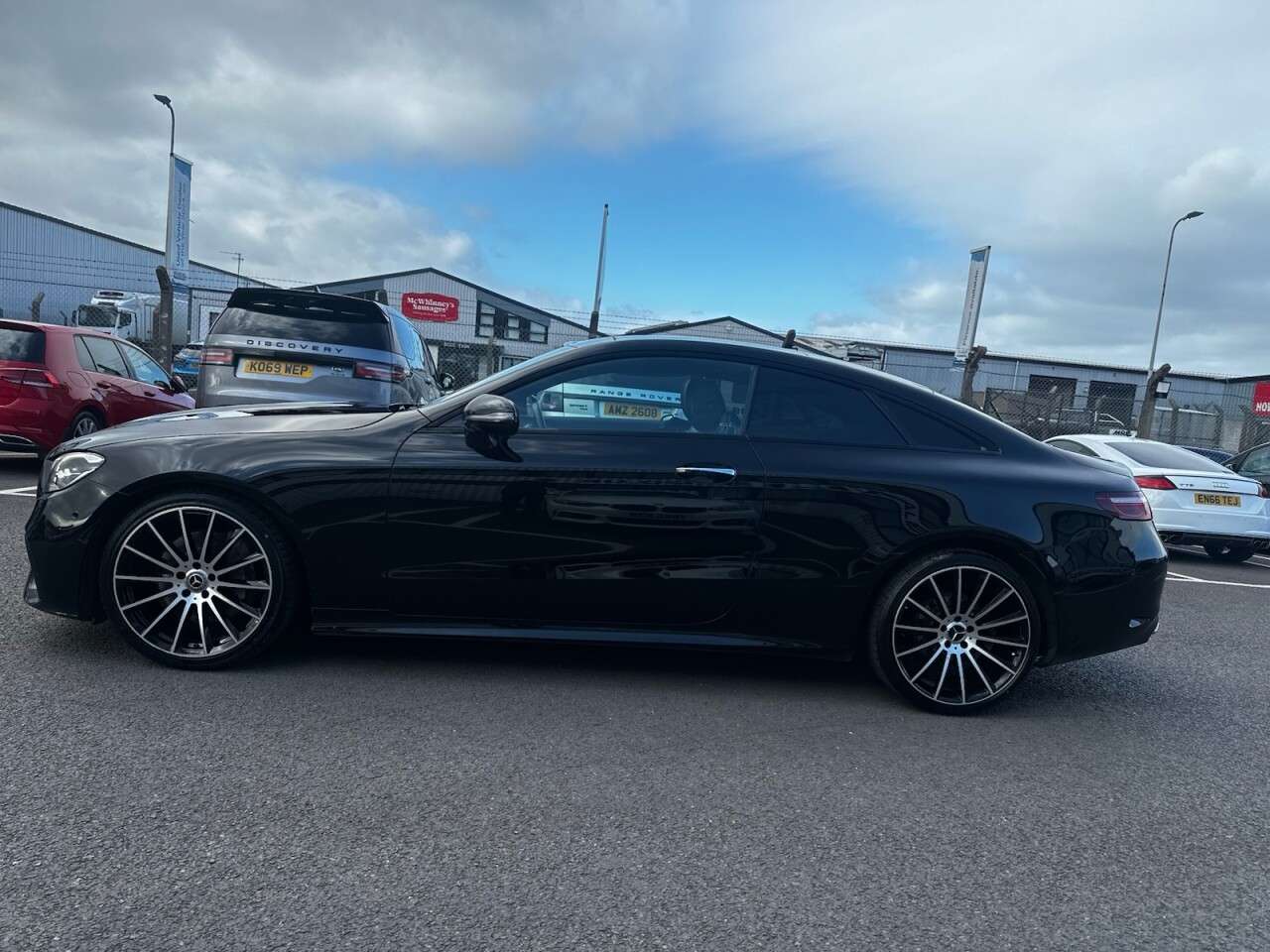 A 2022 MERCEDES-BENZ E 300 2.0 E300h MHEV AMG Line Night Edition (Premium Plus) Coupe 2dr Petrol Hybri A 2022 MERCEDES-BENZ E 300 2.0 E300h MHEV AMG Line Night Edition (Premium Plus) Coupe 2dr Petrol Hybri
