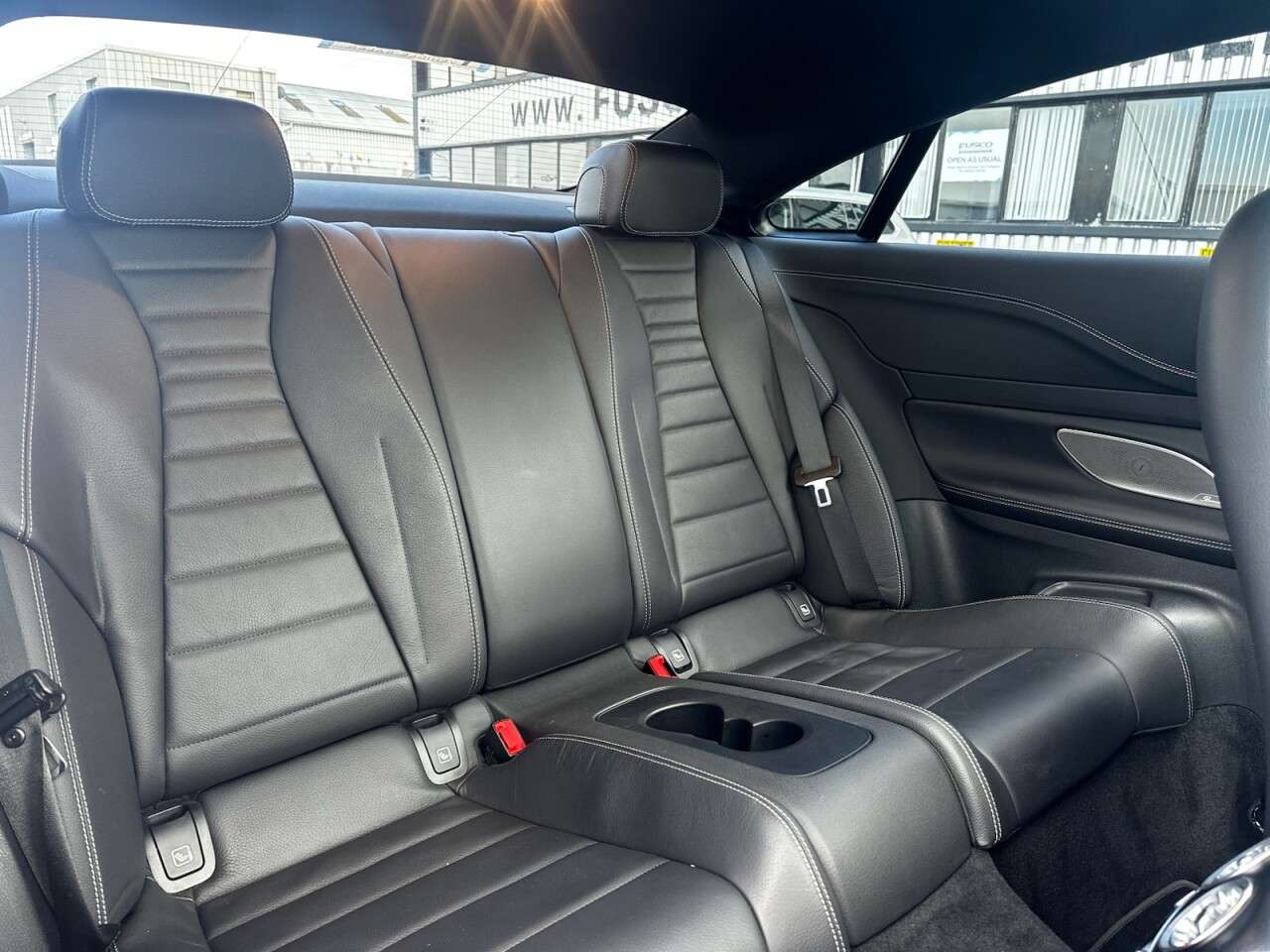 2022 MERCEDES-BENZ E 300 2022 MERCEDES-BENZ E 300