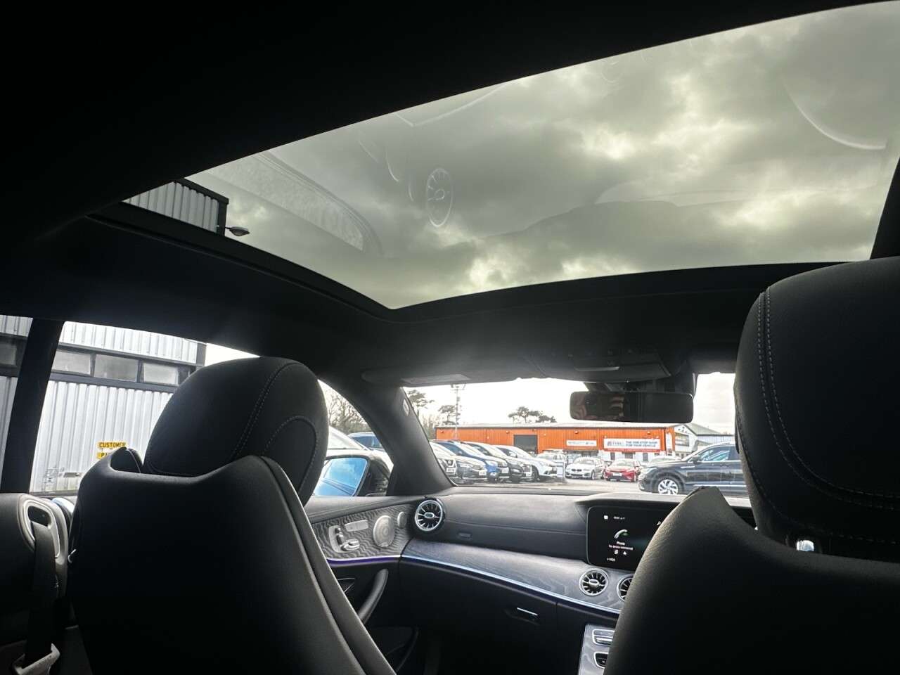 2022 MERCEDES-BENZ E 300 2022 MERCEDES-BENZ E 300