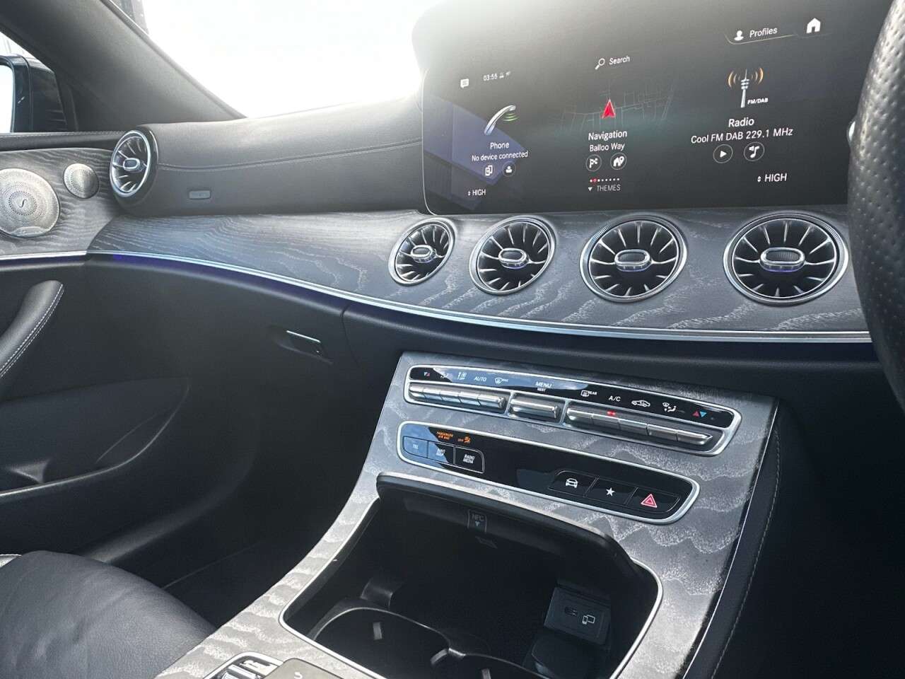 2022 MERCEDES-BENZ E 300 2022 MERCEDES-BENZ E 300