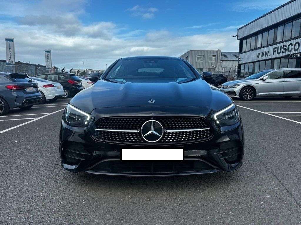 A 2022 MERCEDES-BENZ E 300 2.0 E300h MHEV AMG Line Night Edition (Premium Plus) Coupe 2dr Petrol Hybri A 2022 MERCEDES-BENZ E 300 2.0 E300h MHEV AMG Line Night Edition (Premium Plus) Coupe 2dr Petrol Hybri