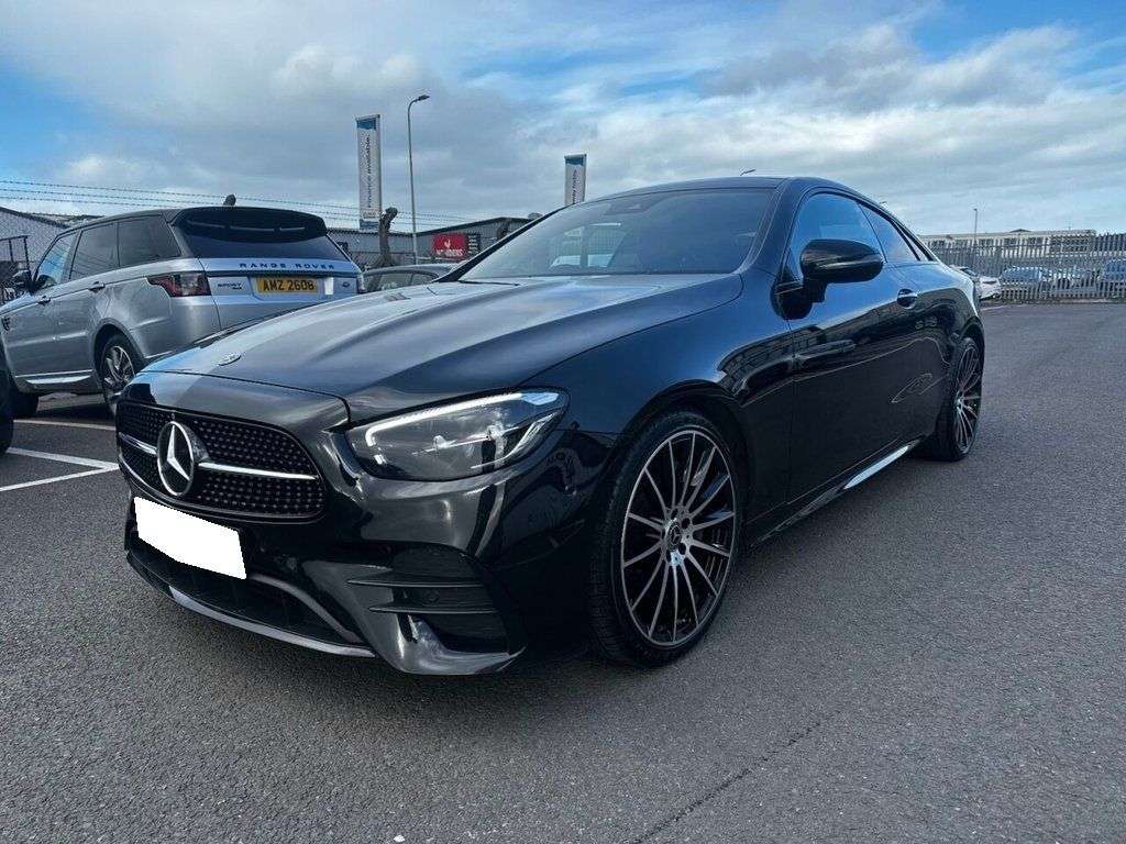 A 2022 MERCEDES-BENZ E 300 2.0 E300h MHEV AMG Line Night Edition (Premium Plus) Coupe 2dr Petrol Hybri A 2022 MERCEDES-BENZ E 300 2.0 E300h MHEV AMG Line Night Edition (Premium Plus) Coupe 2dr Petrol Hybri