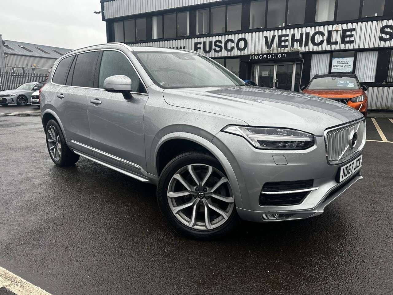 A 2017 VOLVO XC90 2.0 D5 PowerPulse Inscription SUV 5dr Diesel Auto 4WD Euro 6 (s/s) (235 ps) A 2017 VOLVO XC90 2.0 D5 PowerPulse Inscription SUV 5dr Diesel Auto 4WD Euro 6 (s/s) (235 ps)