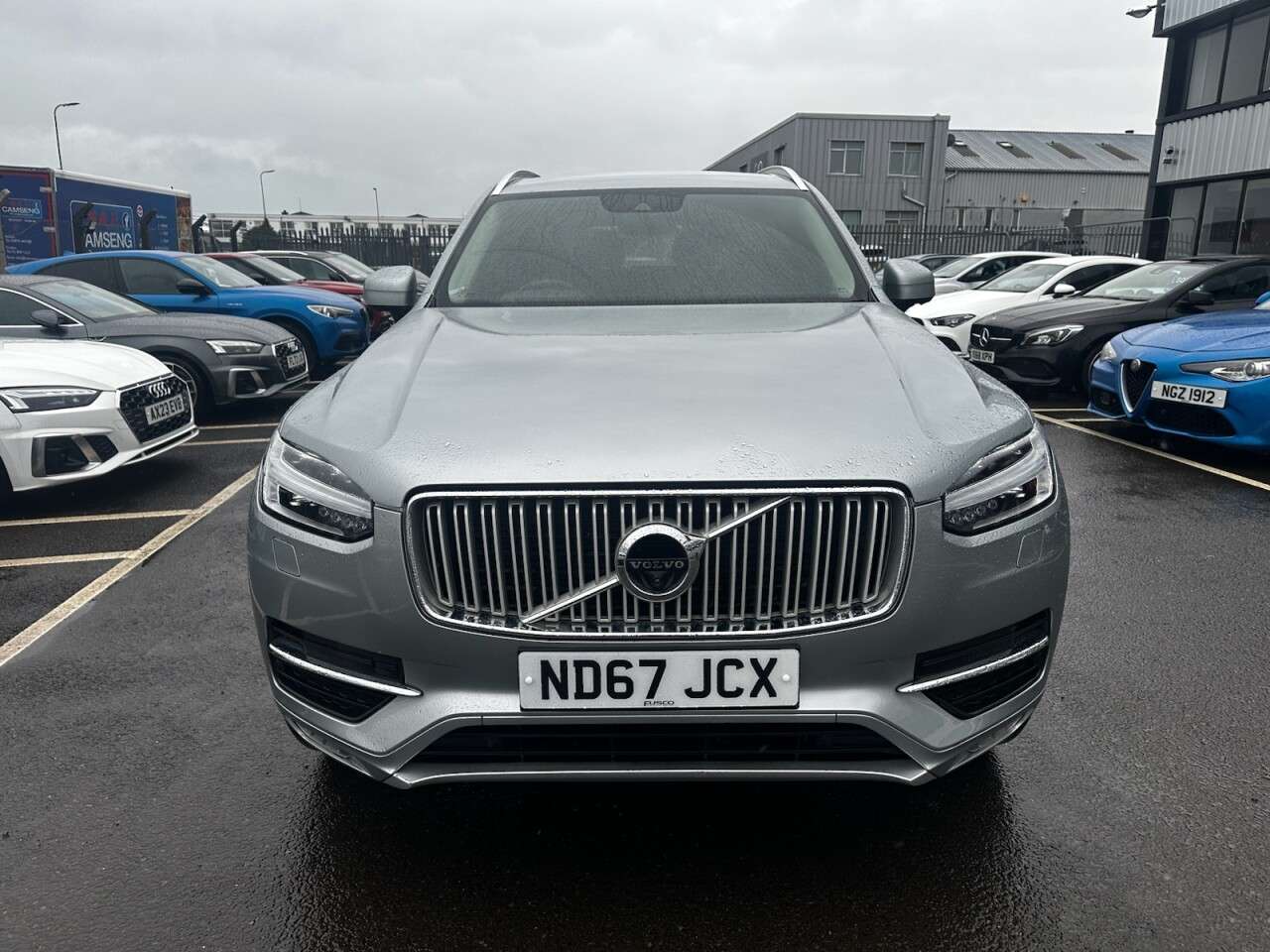A 2017 VOLVO XC90 2.0 D5 PowerPulse Inscription SUV 5dr Diesel Auto 4WD Euro 6 (s/s) (235 ps) A 2017 VOLVO XC90 2.0 D5 PowerPulse Inscription SUV 5dr Diesel Auto 4WD Euro 6 (s/s) (235 ps)