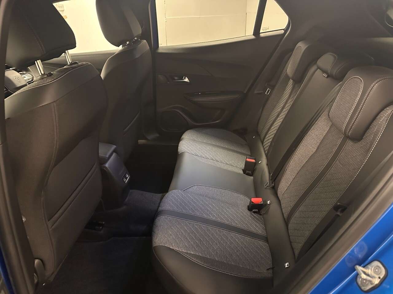 2024 PEUGEOT 2008 2024 PEUGEOT 2008