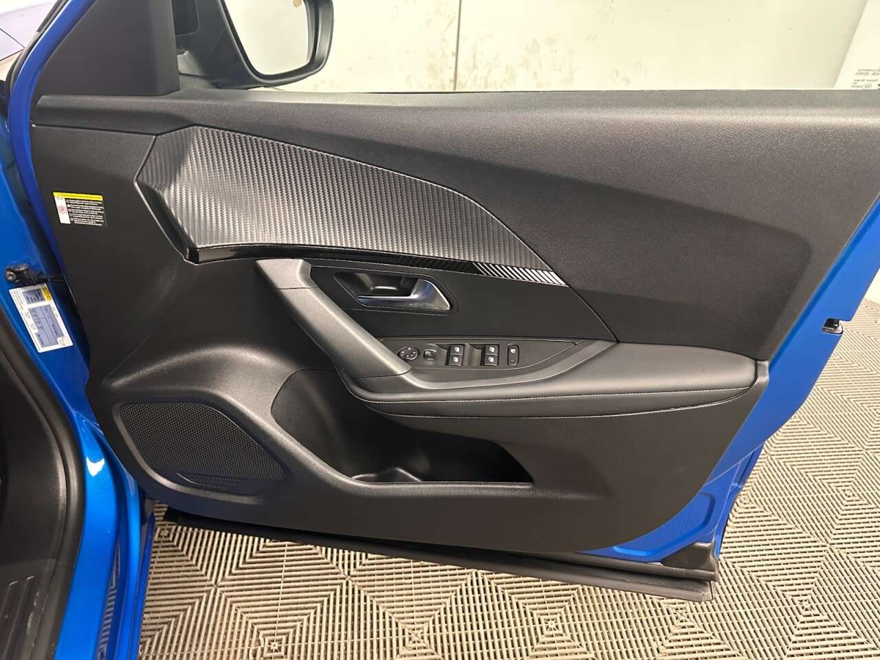 2024 PEUGEOT 2008 2024 PEUGEOT 2008