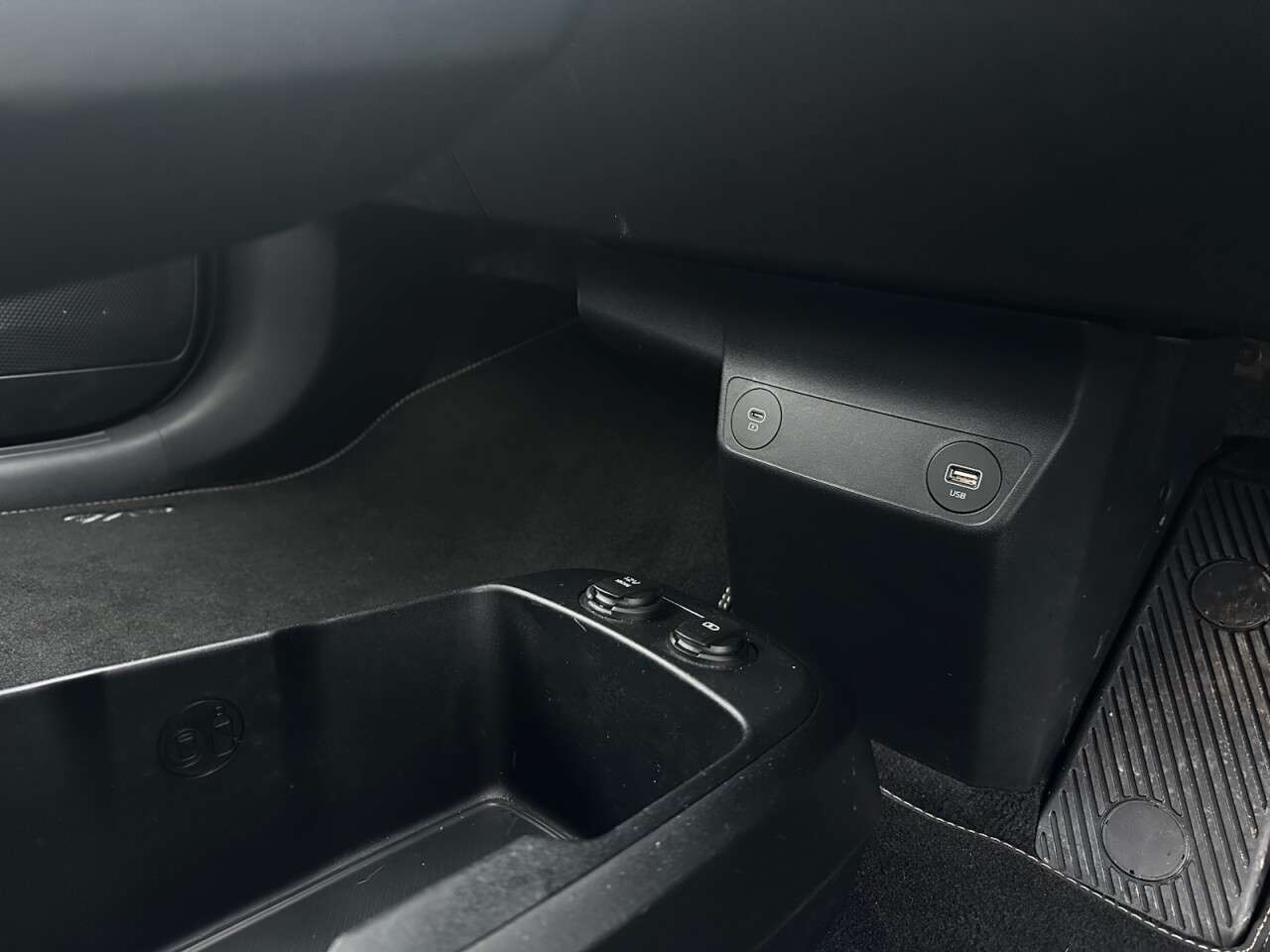 2021 KIA EV6 2021 KIA EV6