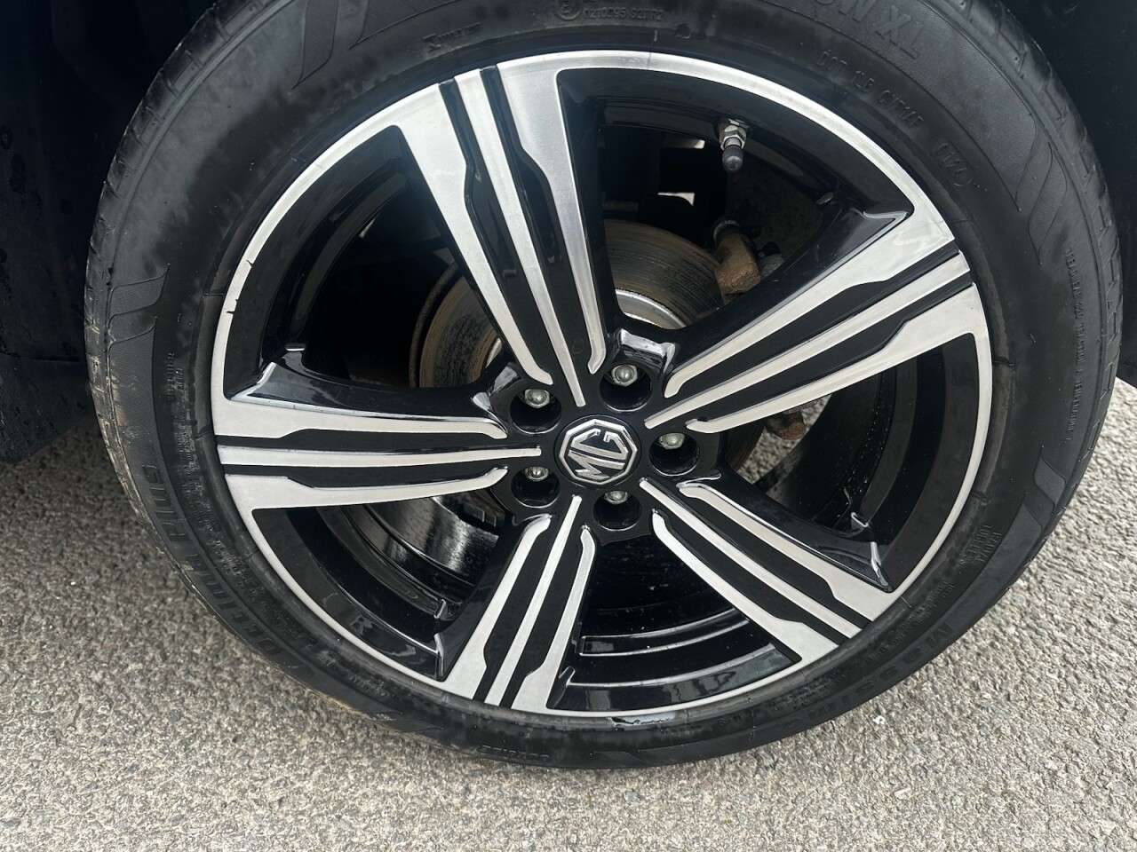 A 2020 MG MG ZS 1.5 VTi-TECH Exclusive SUV 5dr Petrol Manual Euro 6 (s/s) (106 ps) Leather A 2020 MG MG ZS 1.5 VTi-TECH Exclusive SUV 5dr Petrol Manual Euro 6 (s/s) (106 ps) Leather