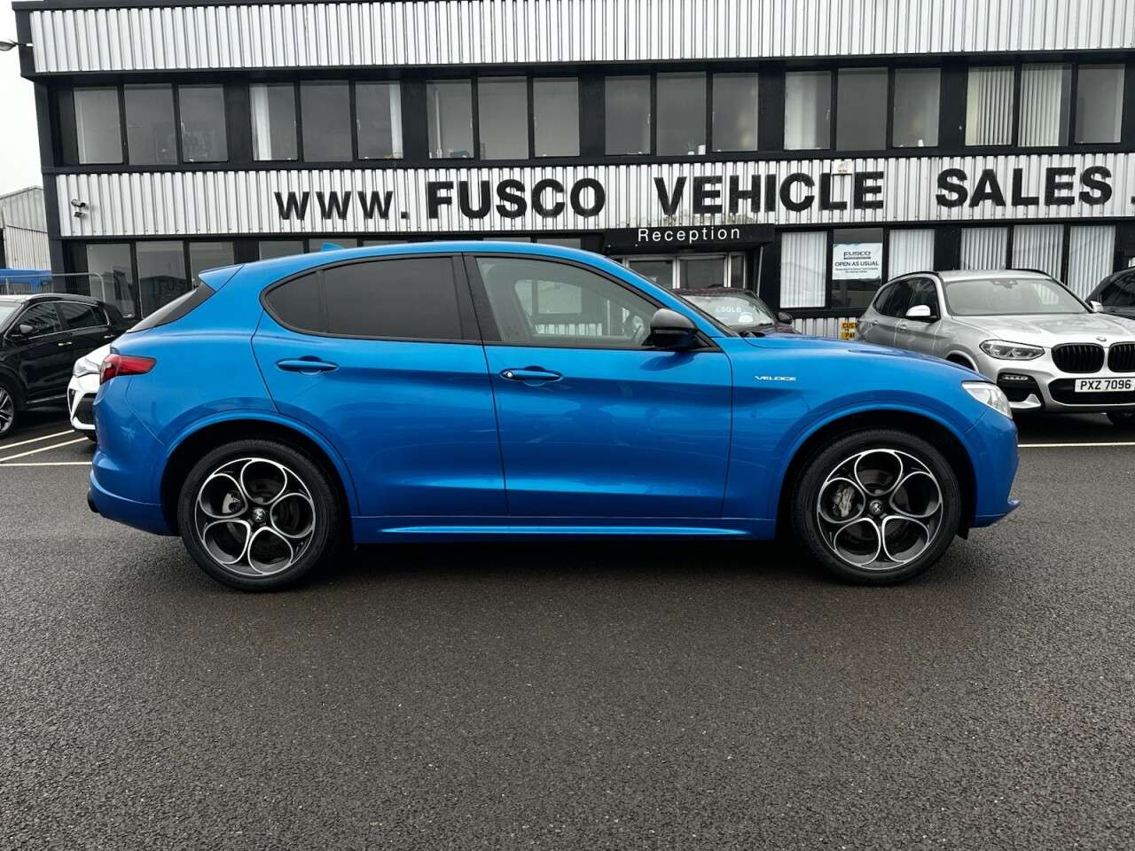 A 2022 ALFA ROMEO STELVIO 2.0T Veloce SUV 5dr Petrol Auto Q4 AWD Euro 6 (s/s) (280 ps) Leather Interi A 2022 ALFA ROMEO STELVIO 2.0T Veloce SUV 5dr Petrol Auto Q4 AWD Euro 6 (s/s) (280 ps) Leather Interi