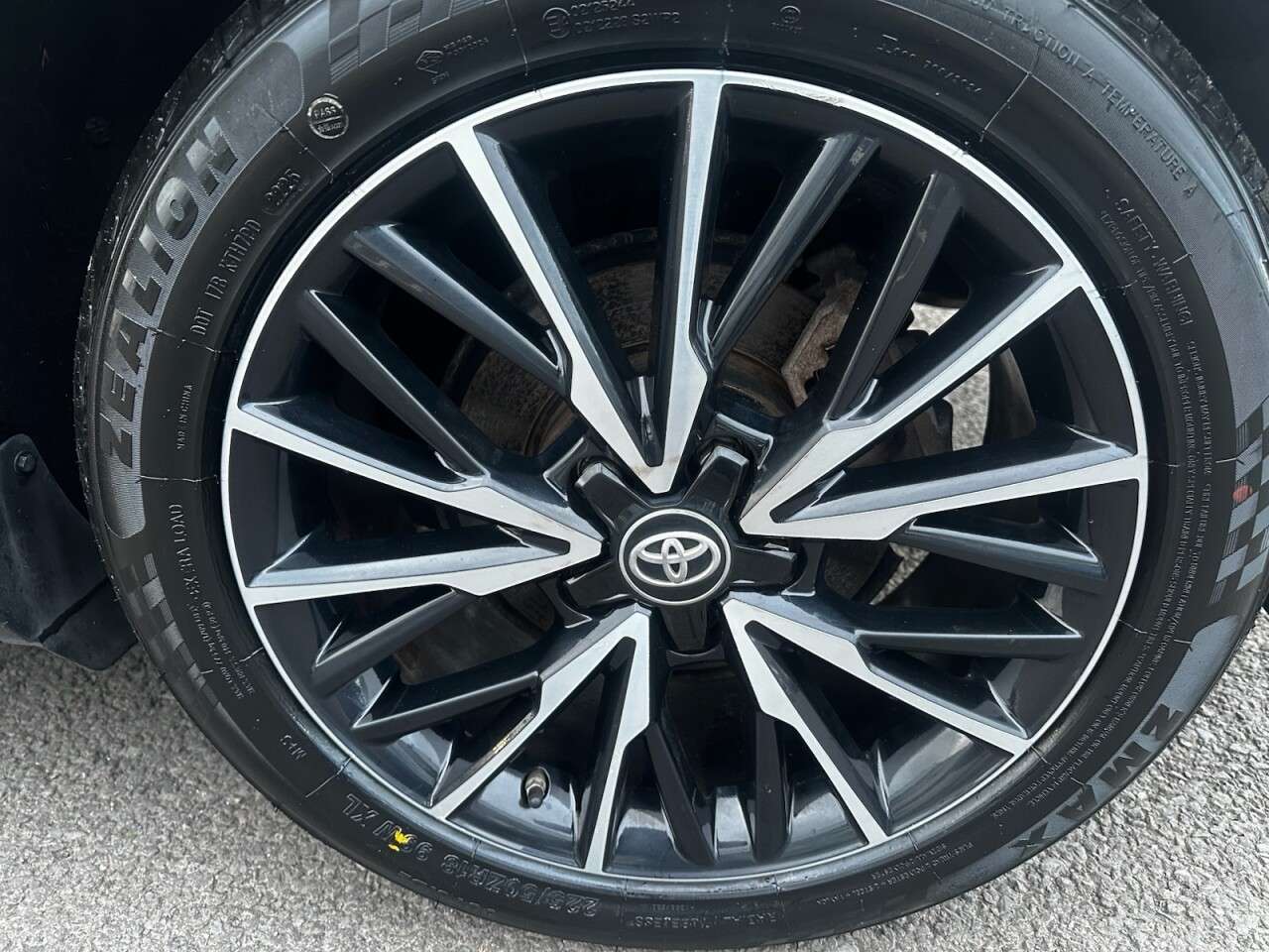 2019 TOYOTA C-HR 2019 TOYOTA C-HR