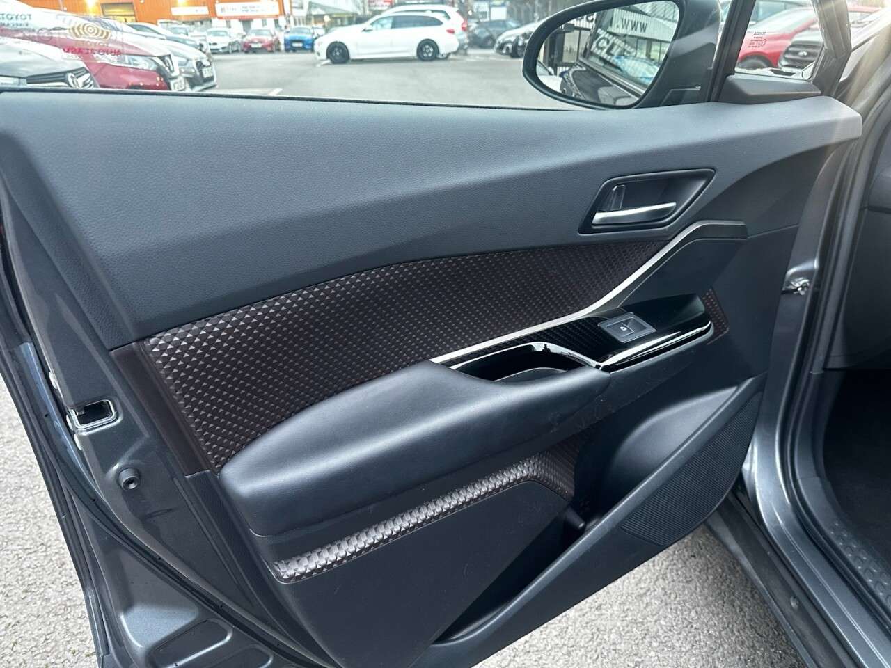 2019 TOYOTA C-HR 2019 TOYOTA C-HR