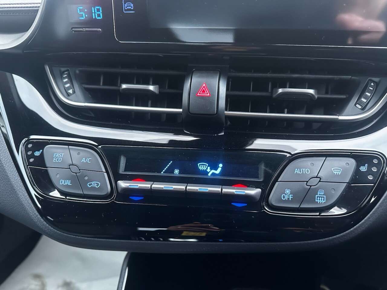 2019 TOYOTA C-HR 2019 TOYOTA C-HR