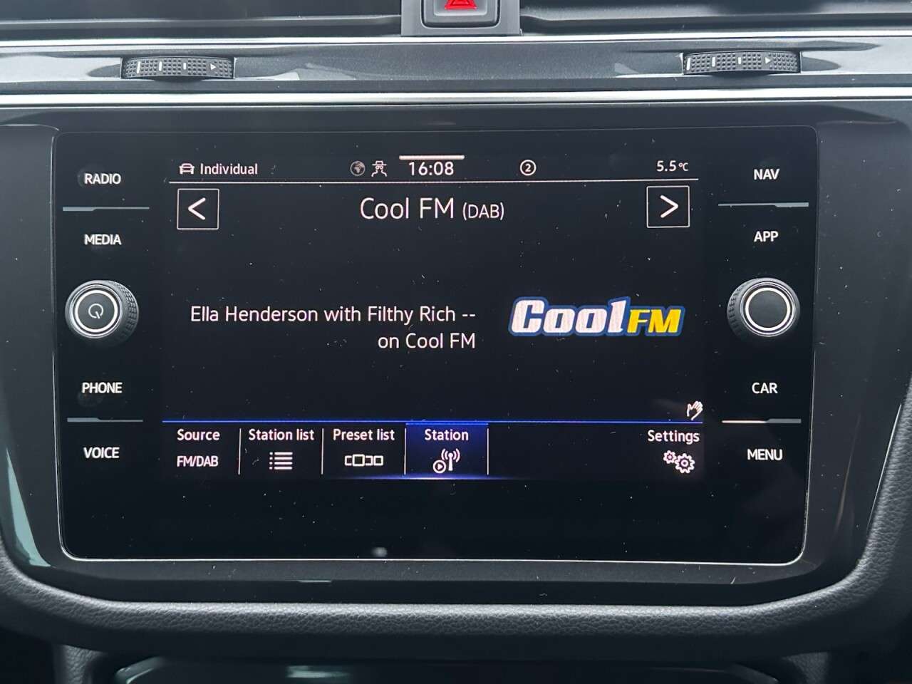 2022 VOLKSWAGEN TIGUAN 2022 VOLKSWAGEN TIGUAN