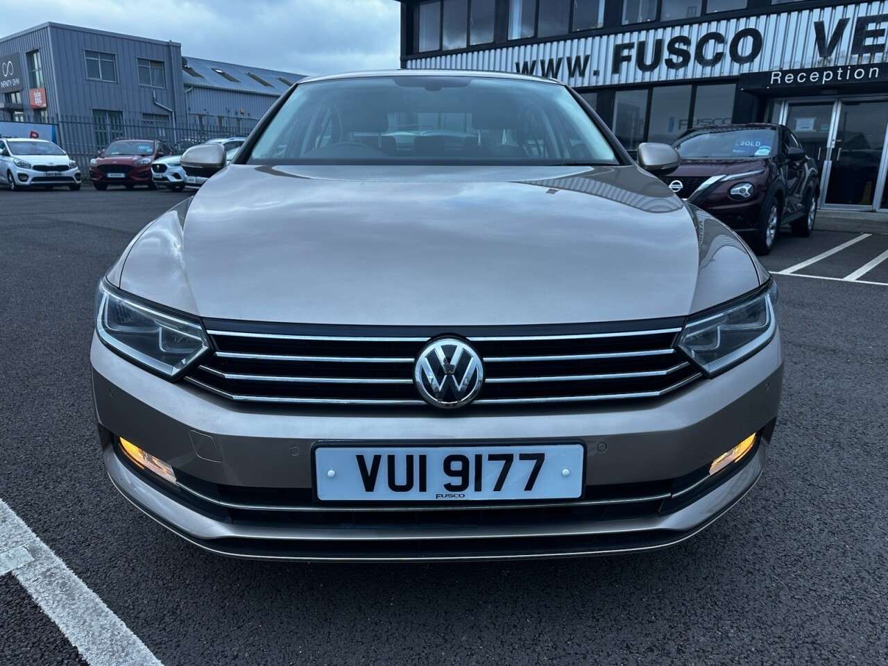 A 2016 VOLKSWAGEN PASSAT 1.6 TDI BlueMotion Tech SE Saloon 4dr Diesel Manual Euro 6 (s/s) (120 ps) P A 2016 VOLKSWAGEN PASSAT 1.6 TDI BlueMotion Tech SE Saloon 4dr Diesel Manual Euro 6 (s/s) (120 ps) P