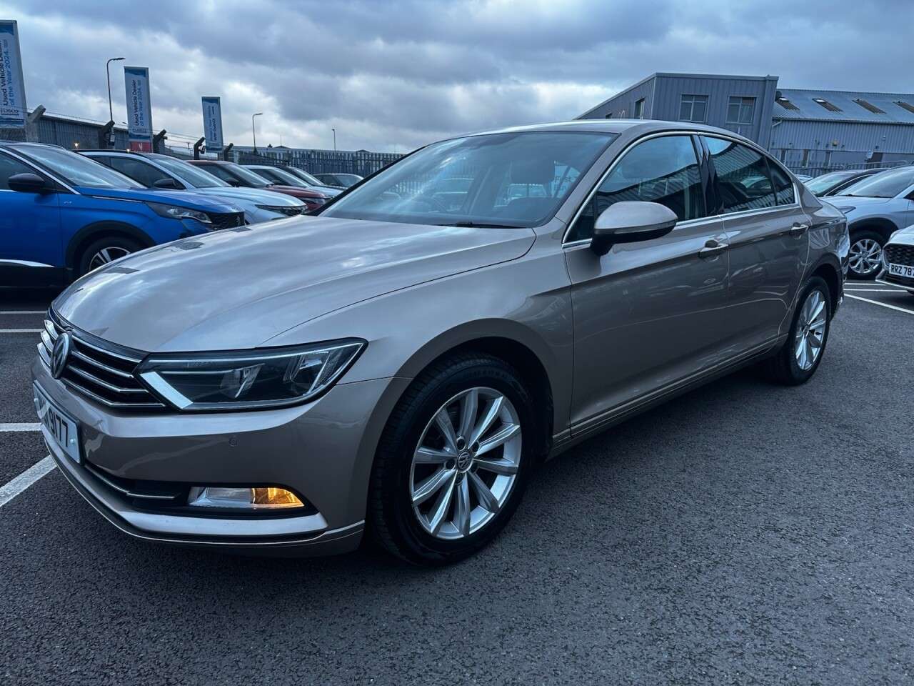 A 2016 VOLKSWAGEN PASSAT 1.6 TDI BlueMotion Tech SE Saloon 4dr Diesel Manual Euro 6 (s/s) (120 ps) P A 2016 VOLKSWAGEN PASSAT 1.6 TDI BlueMotion Tech SE Saloon 4dr Diesel Manual Euro 6 (s/s) (120 ps) P