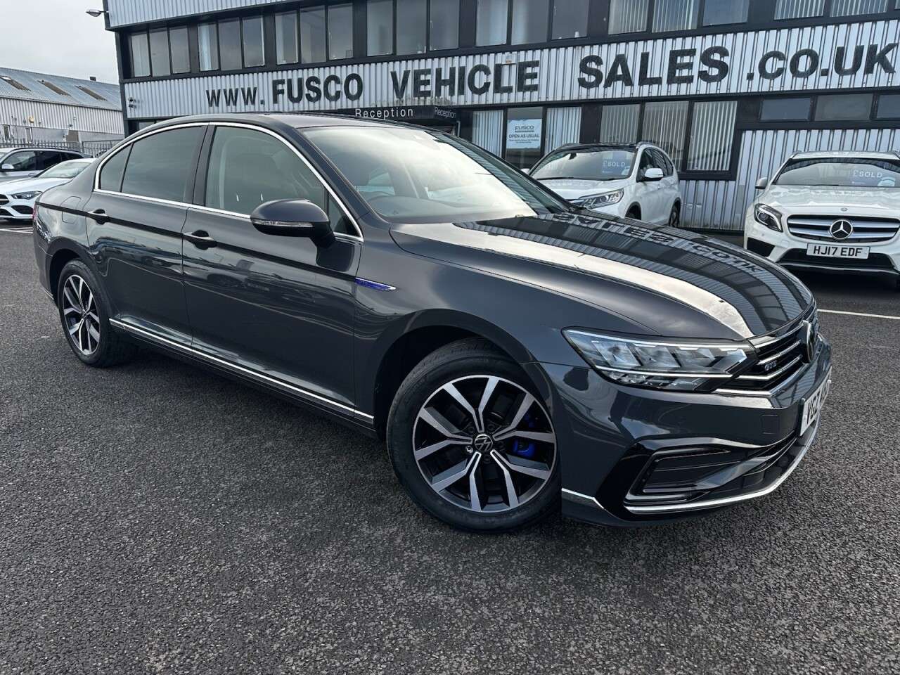 A 2021 VOLKSWAGEN PASSAT 1.4 TSI 13kWh GTE Saloon 4dr Petrol Plug-in Hybrid DSG Euro 6 (s/s) (218 ps A 2021 VOLKSWAGEN PASSAT 1.4 TSI 13kWh GTE Saloon 4dr Petrol Plug-in Hybrid DSG Euro 6 (s/s) (218 ps