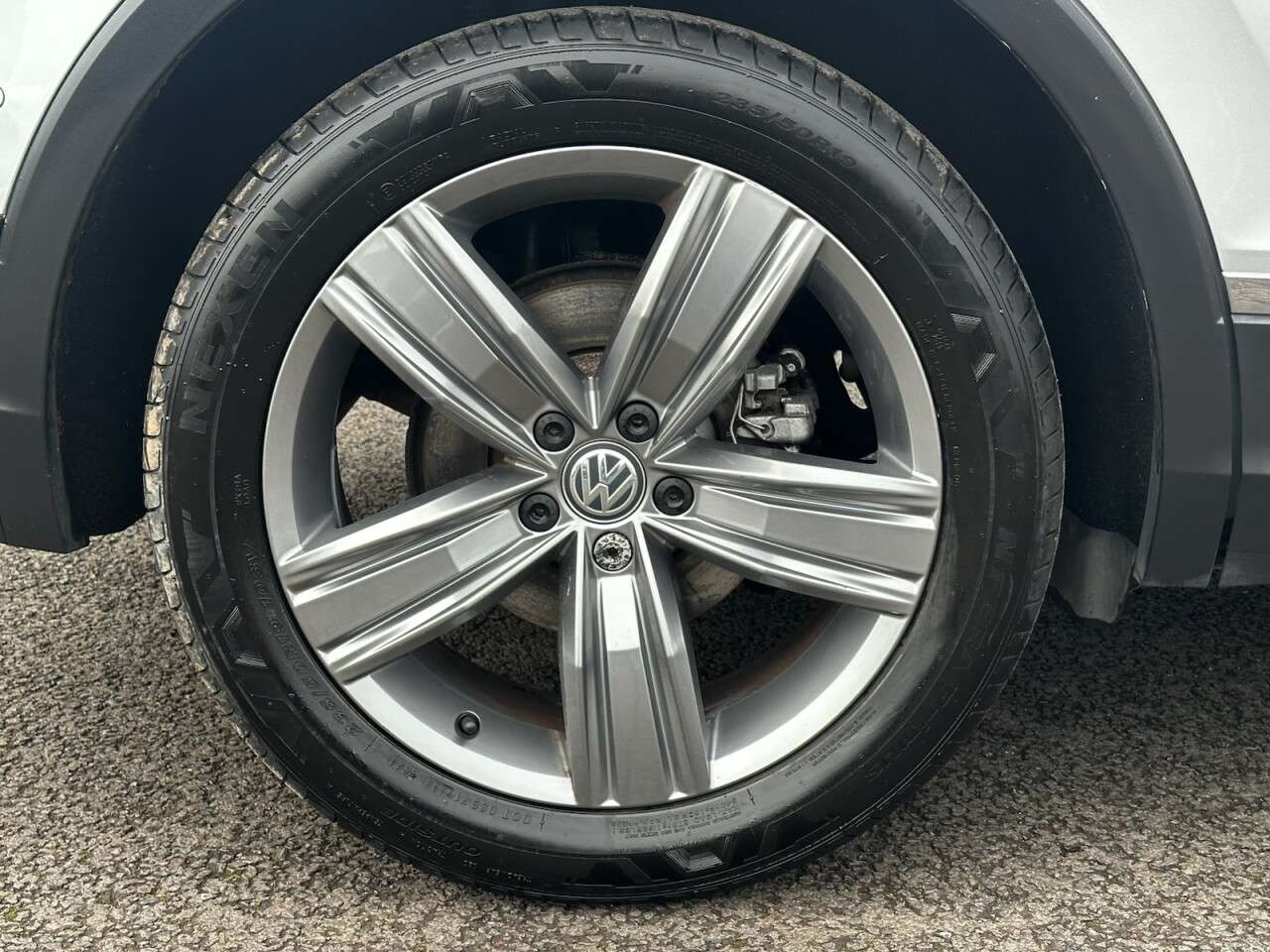 A 2019 VOLKSWAGEN TIGUAN 1.5 TSI EVO Match SUV 5dr Petrol DSG Euro 6 (s/s) (150 ps) Automatic, Rear A 2019 VOLKSWAGEN TIGUAN 1.5 TSI EVO Match SUV 5dr Petrol DSG Euro 6 (s/s) (150 ps) Automatic, Rear