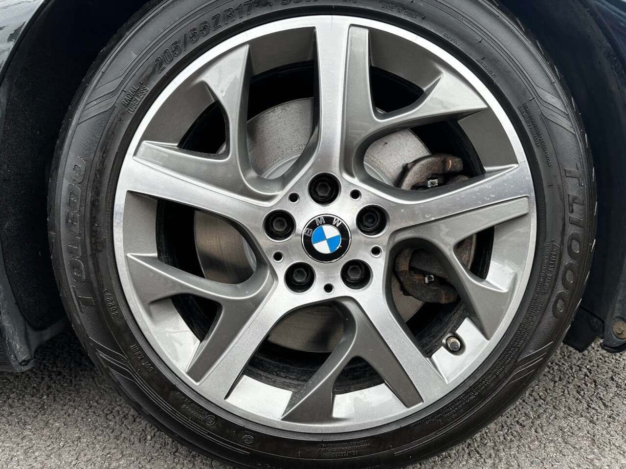 A 2017 BMW 2 SERIES ACTIVE TOURER 1.5 225xe 7.6kWh Luxury MPV 5dr Petrol Plug-in Hybrid Auto 4WD Euro 6 (s/s) A 2017 BMW 2 SERIES ACTIVE TOURER 1.5 225xe 7.6kWh Luxury MPV 5dr Petrol Plug-in Hybrid Auto 4WD Euro 6 (s/s)