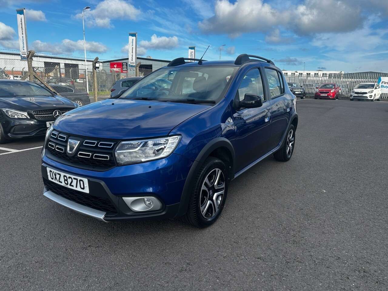 A 2020 DACIA SANDERO STEPWAY 1.0 TCe SE Twenty Hatchback 5dr Bi Fuel Manual Euro 6 (s/s) (100 ps) Sat Na A 2020 DACIA SANDERO STEPWAY 1.0 TCe SE Twenty Hatchback 5dr Bi Fuel Manual Euro 6 (s/s) (100 ps) Sat Na