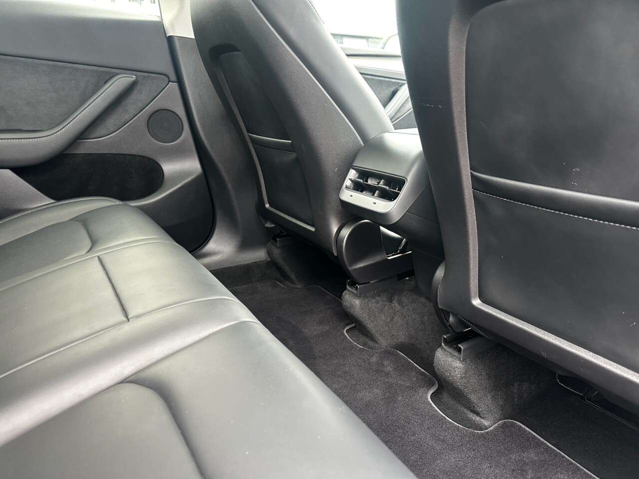 2022 TESLA MODEL Y 2022 TESLA MODEL Y