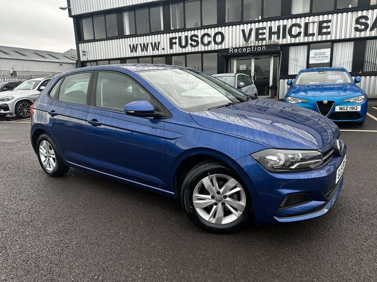 A 2019 VOLKSWAGEN POLO 1.0 EVO SE Hatchback 5dr Petrol Manual Euro 6 (s/s) (65 ps) Low Mileage, Bl A 2019 VOLKSWAGEN POLO 1.0 EVO SE Hatchback 5dr Petrol Manual Euro 6 (s/s) (65 ps) Low Mileage, Bl