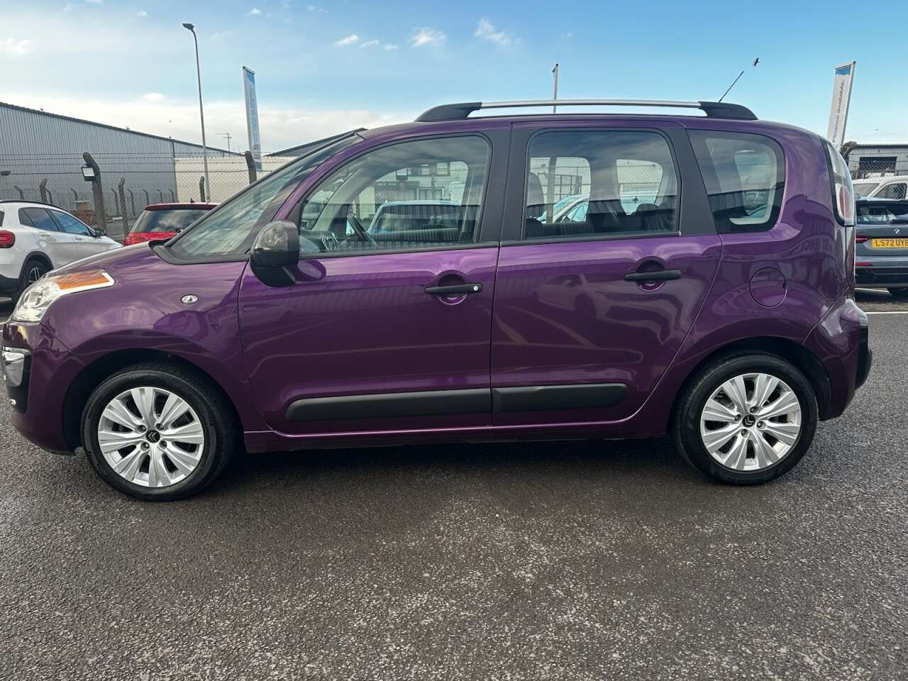 A 2016 CITROEN C3 PICASSO 1.2 PureTech Edition MPV 5dr Petrol Manual Euro 6 (110 ps) Great History, A A 2016 CITROEN C3 PICASSO 1.2 PureTech Edition MPV 5dr Petrol Manual Euro 6 (110 ps) Great History, A