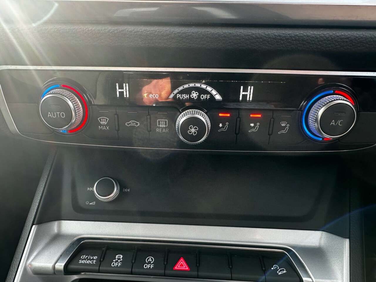 2021 AUDI Q3 2021 AUDI Q3