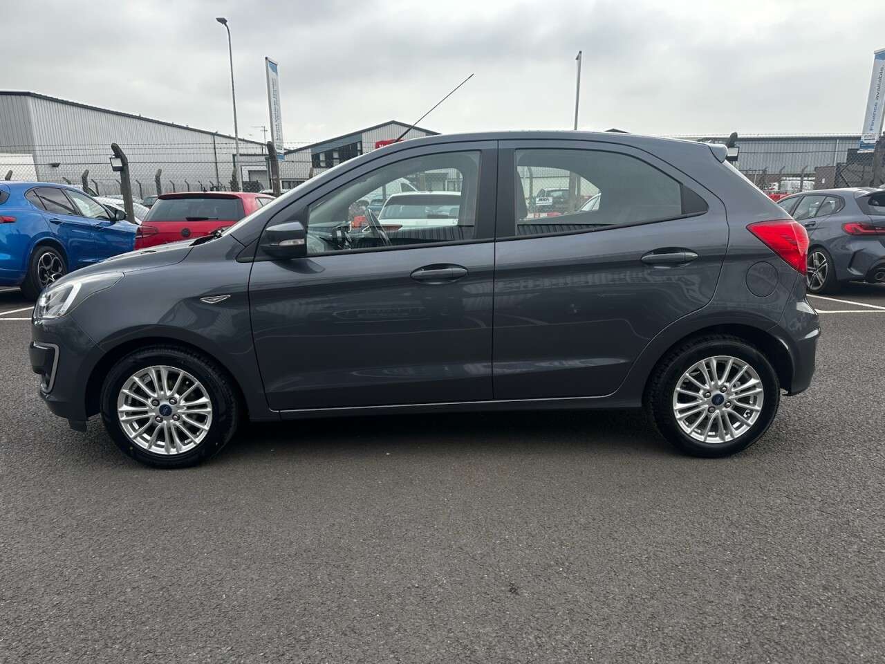 A 2019 FORD KA+ 1.2 Ti-VCT Zetec Hatchback 5dr Petrol Manual Euro 6 (s/s) (70 ps) BLUETOOTH A 2019 FORD KA+ 1.2 Ti-VCT Zetec Hatchback 5dr Petrol Manual Euro 6 (s/s) (70 ps) BLUETOOTH