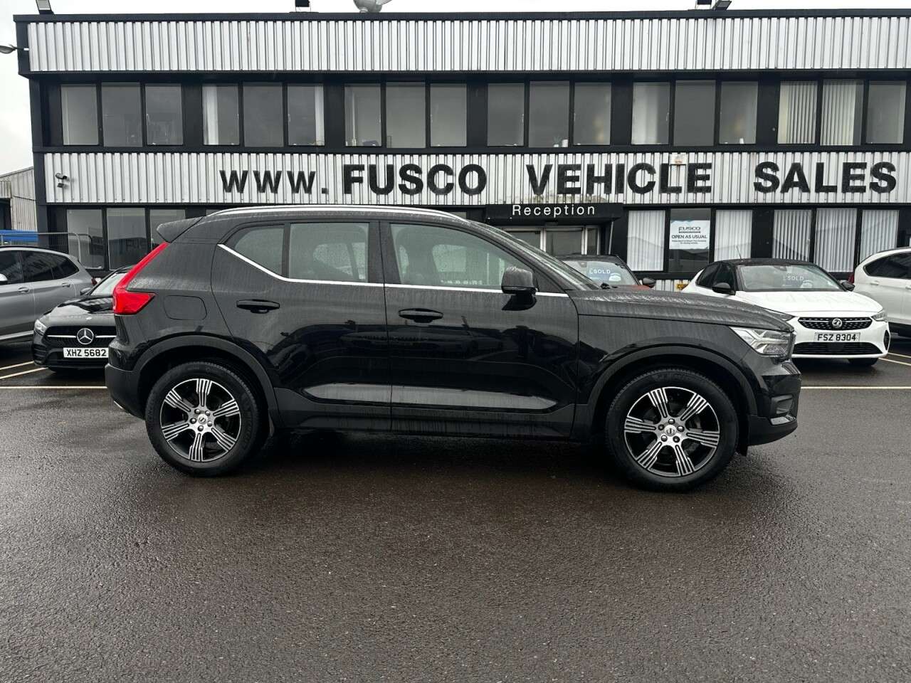 A 2019 VOLVO XC40 1.5 T3 Inscription SUV 5dr Petrol Manual Euro 6 (s/s) (163 ps) FULL SERVICE A 2019 VOLVO XC40 1.5 T3 Inscription SUV 5dr Petrol Manual Euro 6 (s/s) (163 ps) FULL SERVICE