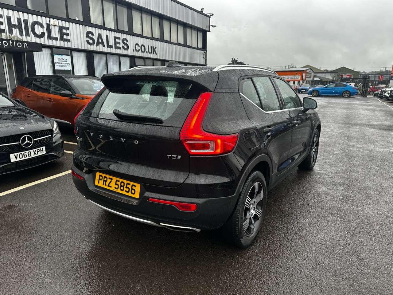 2019 VOLVO XC40 2019 VOLVO XC40