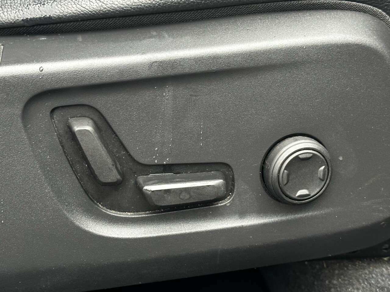 2019 VOLVO XC40 2019 VOLVO XC40