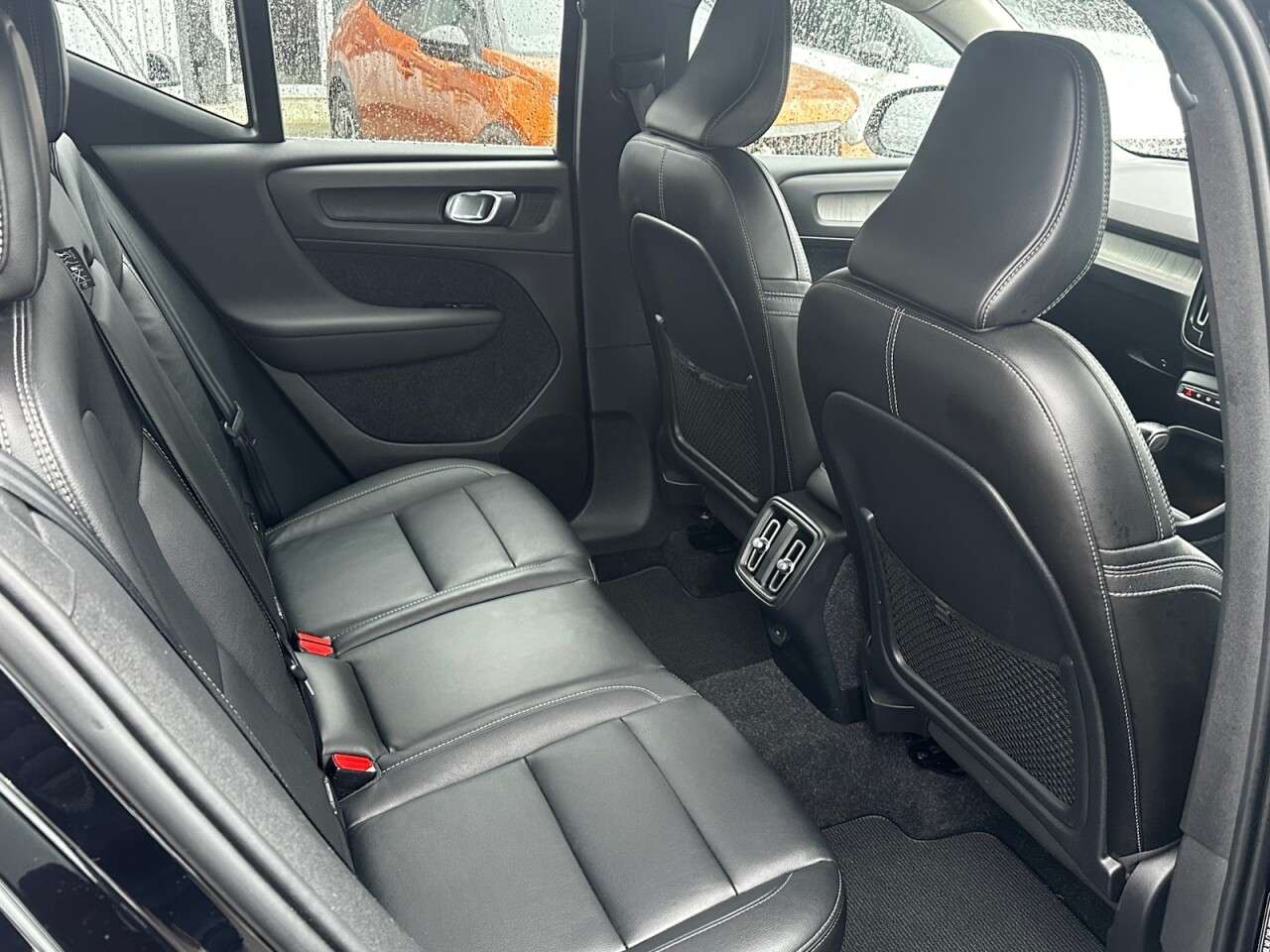 2019 VOLVO XC40 2019 VOLVO XC40