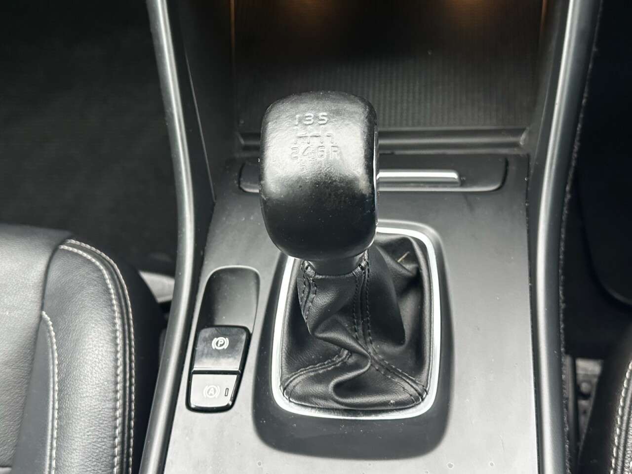 2019 VOLVO XC40 2019 VOLVO XC40