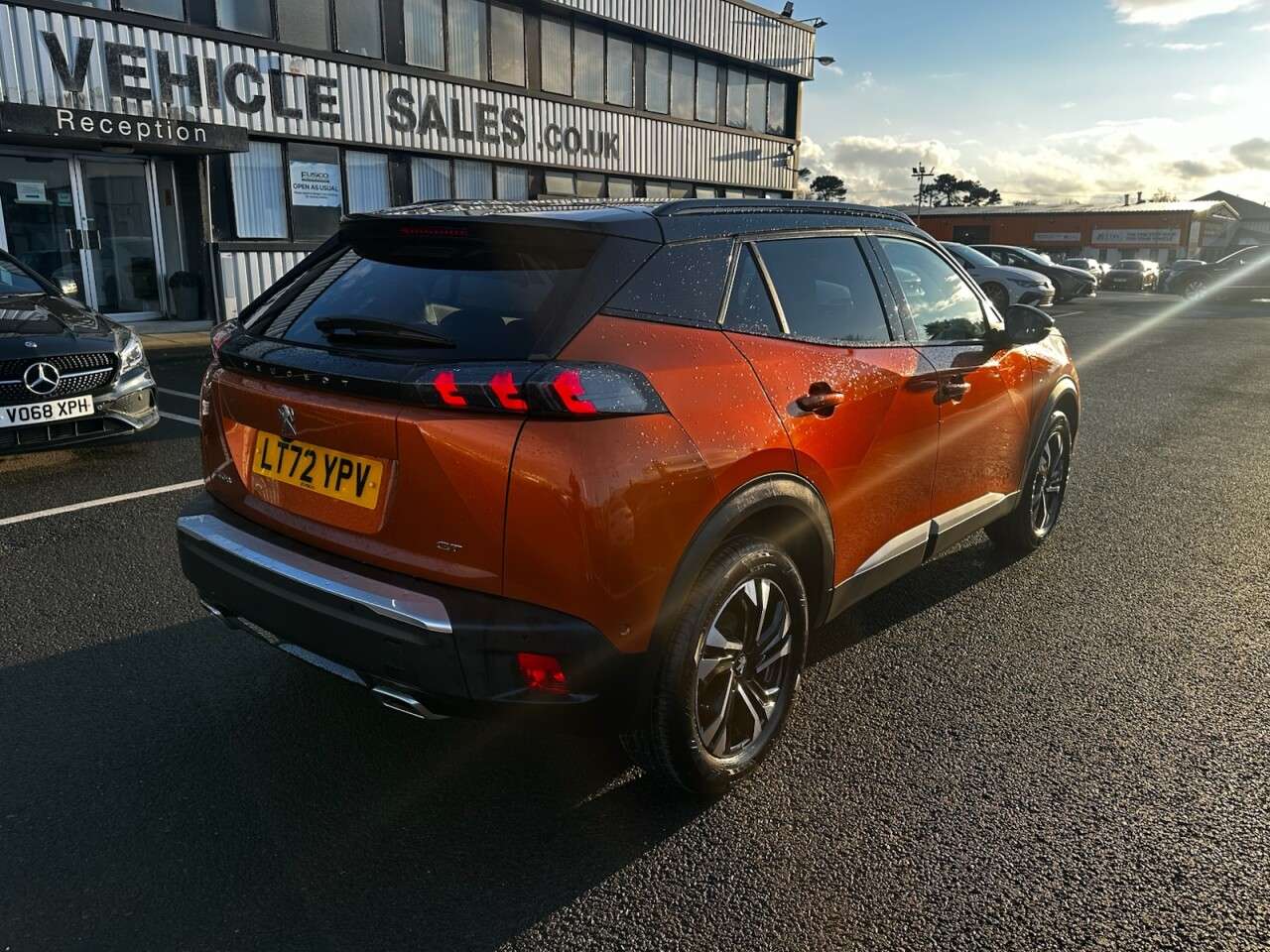 2023 PEUGEOT 2008 2023 PEUGEOT 2008