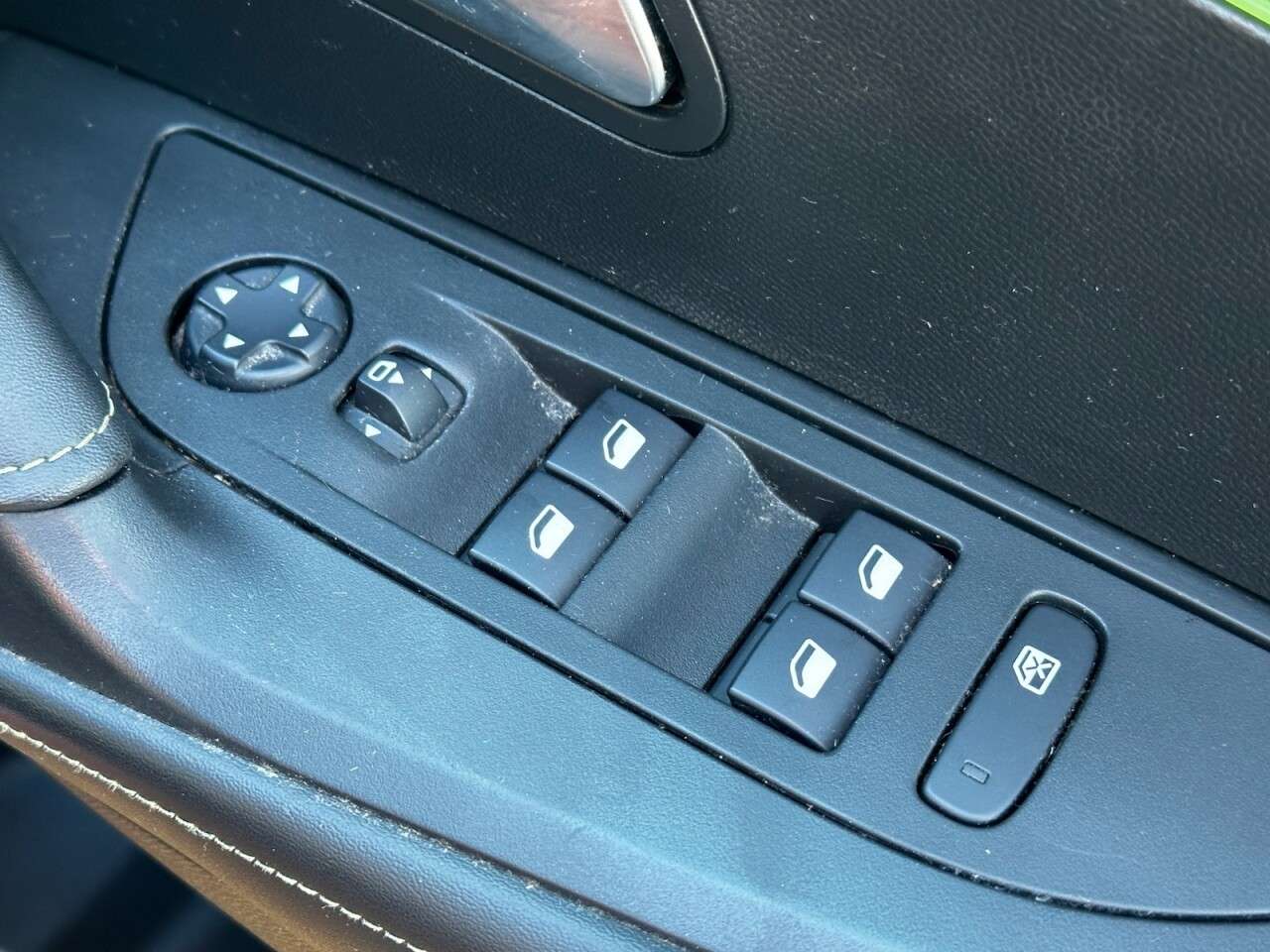 2023 PEUGEOT 2008 2023 PEUGEOT 2008