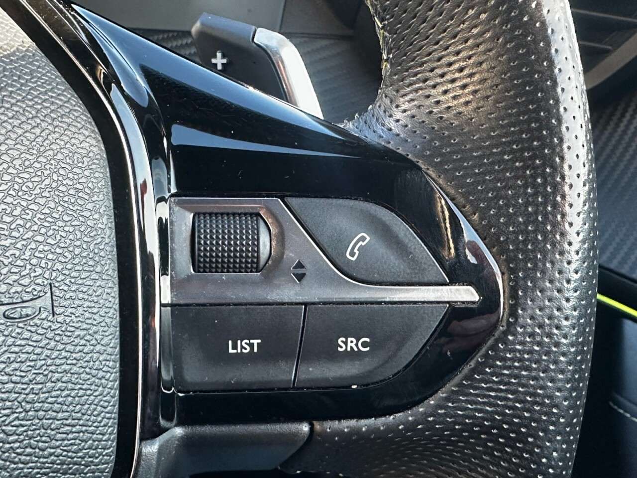 2023 PEUGEOT 2008 2023 PEUGEOT 2008