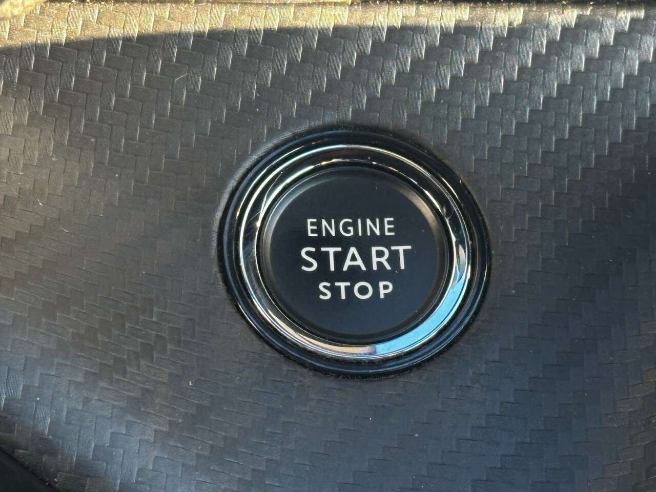 2023 PEUGEOT 2008 2023 PEUGEOT 2008