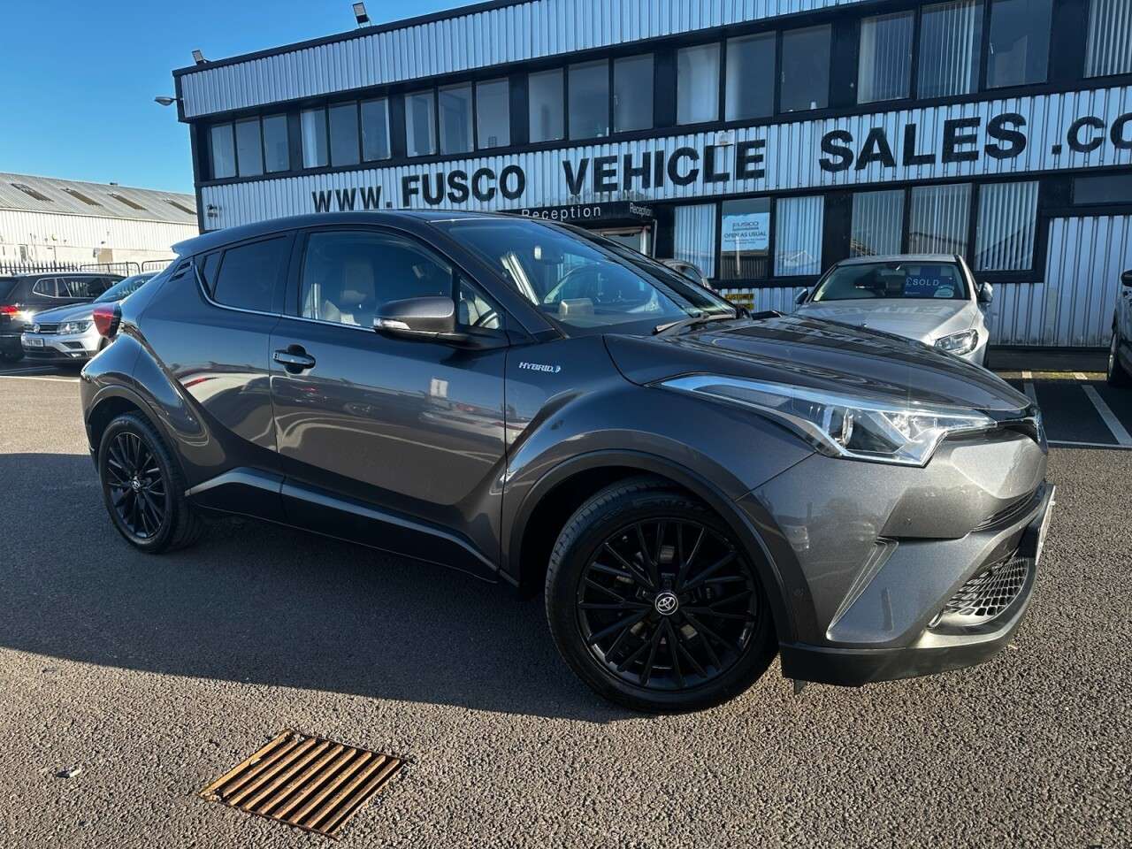 A 2017 TOYOTA C-HR 1.8 VVT-h Excel SUV 5dr Petrol Hybrid CVT Euro 6 (s/s) (122 ps) GOOD SERVIC A 2017 TOYOTA C-HR 1.8 VVT-h Excel SUV 5dr Petrol Hybrid CVT Euro 6 (s/s) (122 ps) GOOD SERVIC